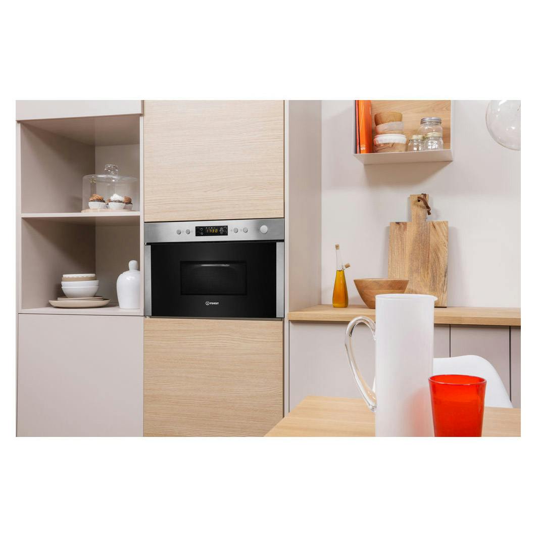 Indesit MWI3213IX BuiltIn Microwave Oven with Grill in St/Steel 750W 22L