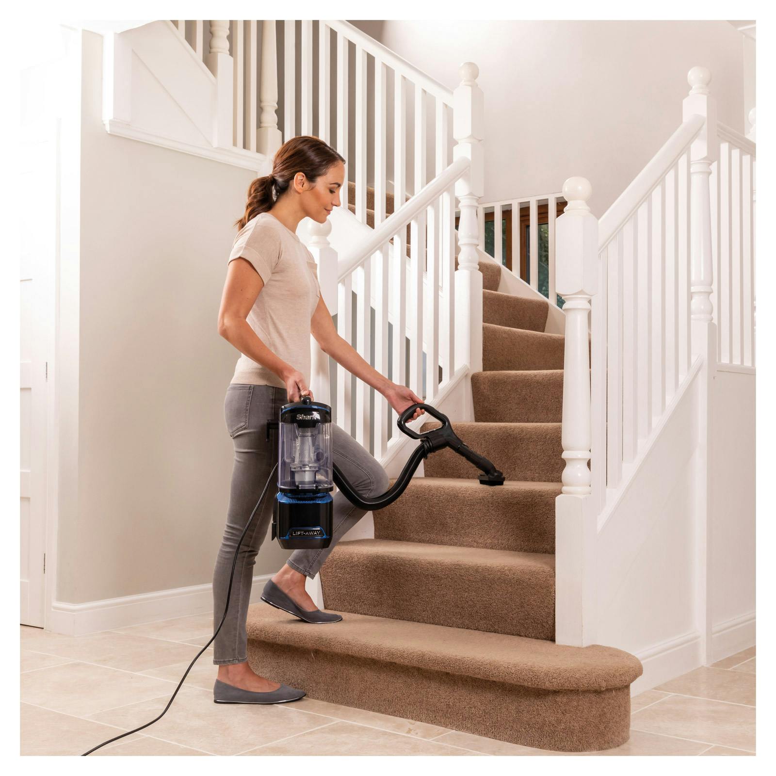Shark NV602UK Shark Lift-Away Upright 