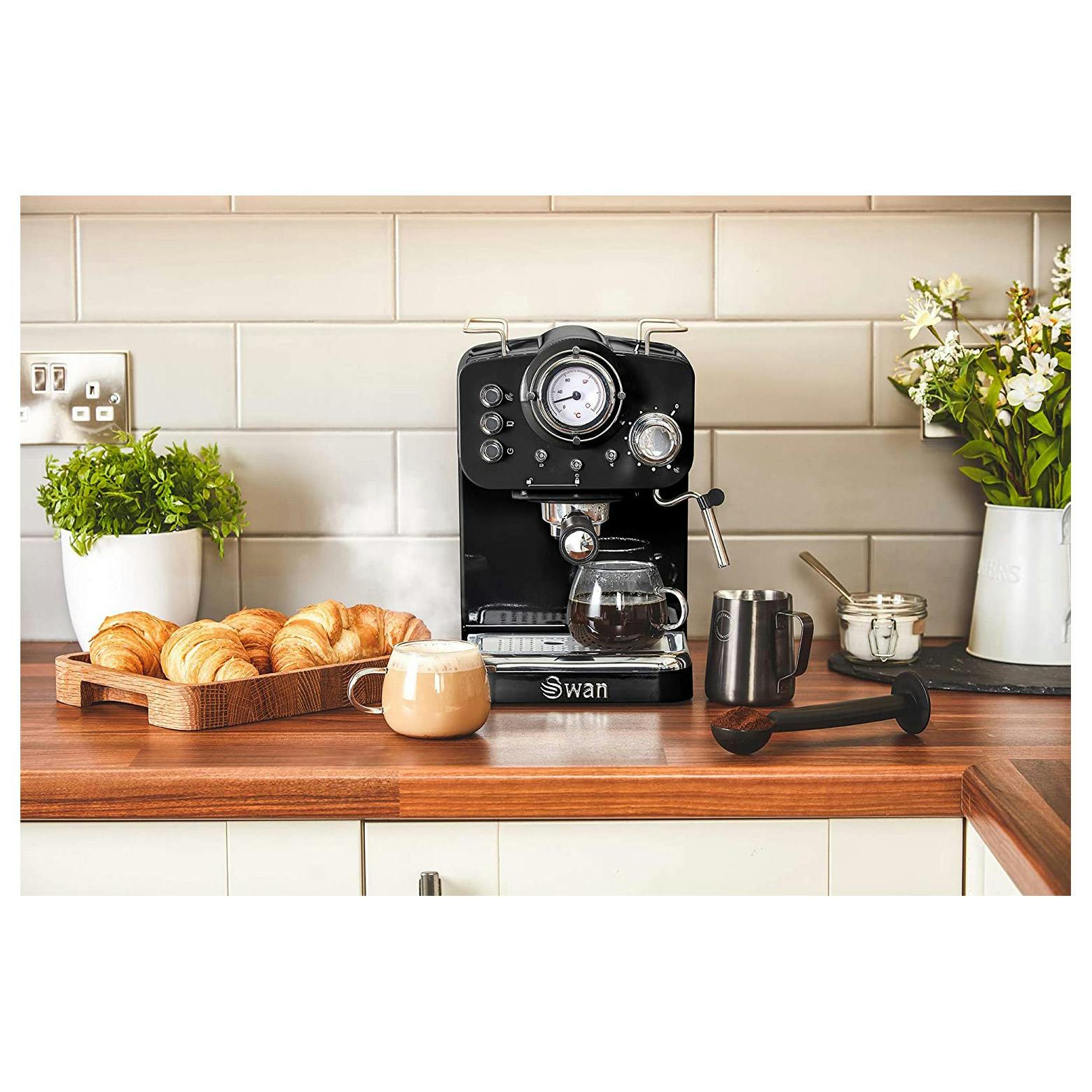 Swan SK22110BN Retro Pump Espresso 